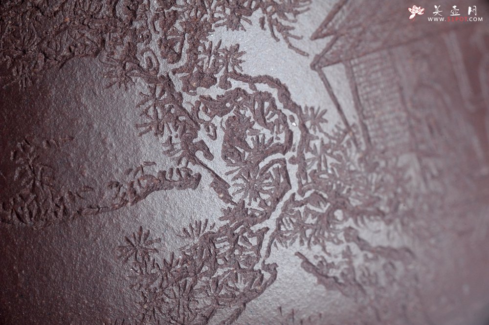 紫砂壶图片：实力派工艺师周斌 优质底槽青全手工精工 满瓢壶 张听钢装饰山水 好山一窗足 佳景四时宜 - 全手工紫砂壶网