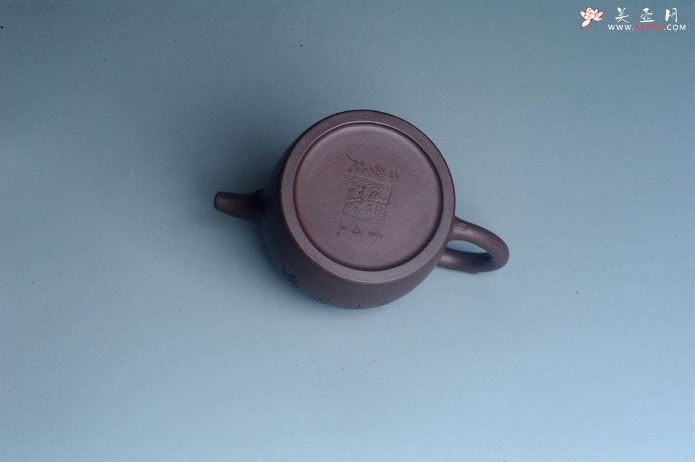 紫砂壶图片：实力派工艺师文砂苑堂主周斌 优质底槽青全手工精工秦权壶 鹰击长空 志在千里 - 全手工紫砂壶网