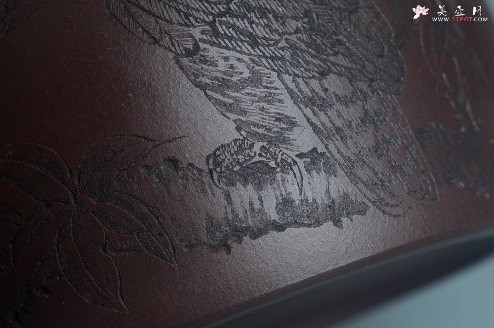 紫砂壶图片：实力派工艺师文砂苑堂主周斌 优质底槽青全手工精工秦权壶 鹰击长空 志在千里 - 全手工紫砂壶网