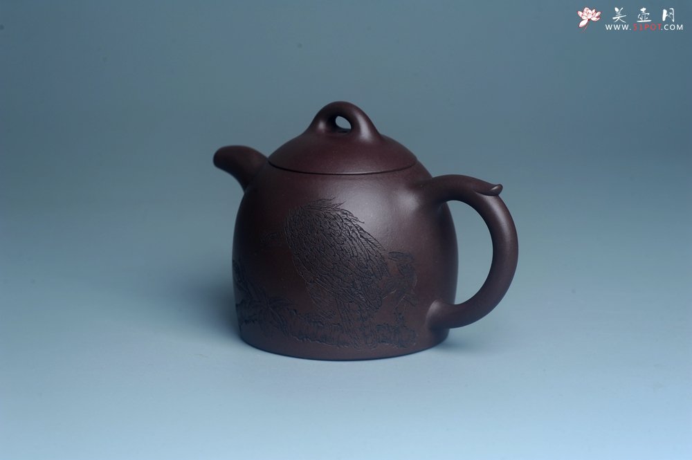 紫砂壶图片：实力派工艺师文砂苑堂主周斌 优质底槽青全手工精工秦权壶 鹰击长空 志在千里 - 全手工紫砂壶网