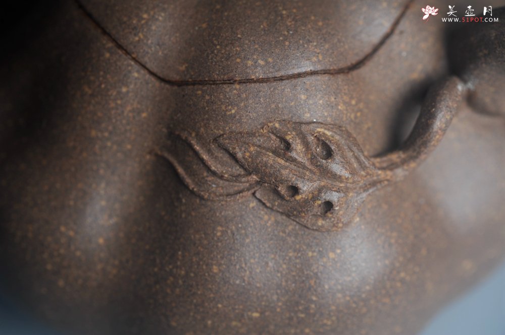 紫砂壶图片：美壶特惠 优质青降坡泥精致卡盖全手工仿生小南瓜 - 全手工紫砂壶网