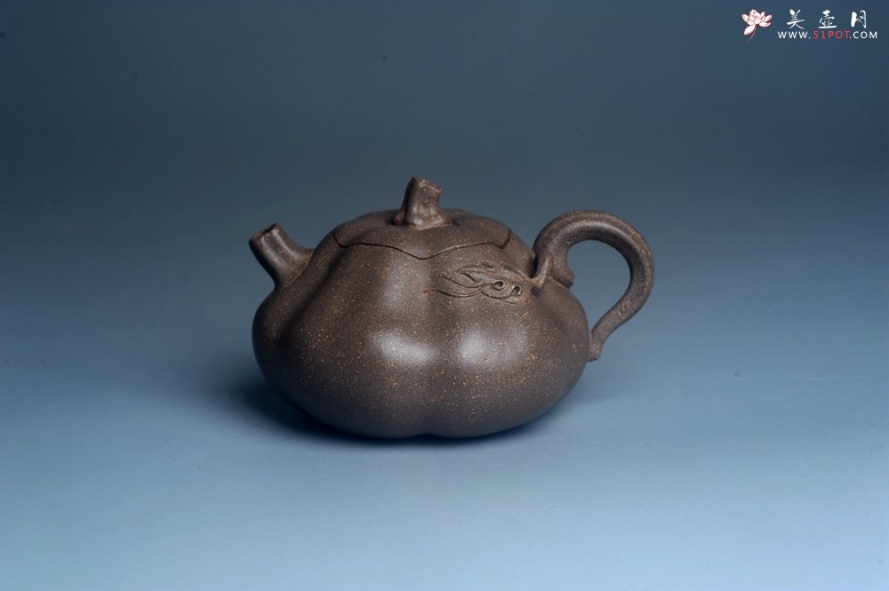 紫砂壶图片：美壶特惠 优质青降坡泥精致卡盖全手工仿生小南瓜 - 全手工紫砂壶网