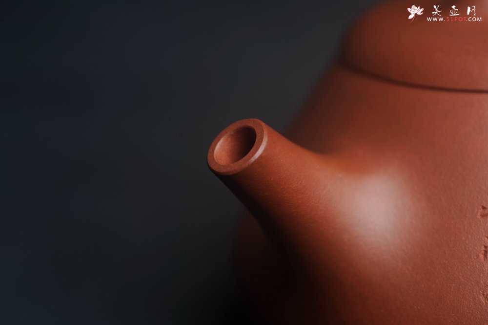 紫砂壶图片：潜力股周小培老师 老师家藏黄龙山一号井小红泥 全手工曼生石瓢 不肥而坚是以永年 - 全手工紫砂壶网