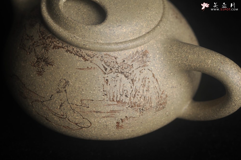 紫砂壶图片：实力派工艺师文砂苑堂主周斌 特好本山芝麻绿泥全手工牛盖高士壶  行到水穷处 坐看云起时 - 全手工紫砂壶网