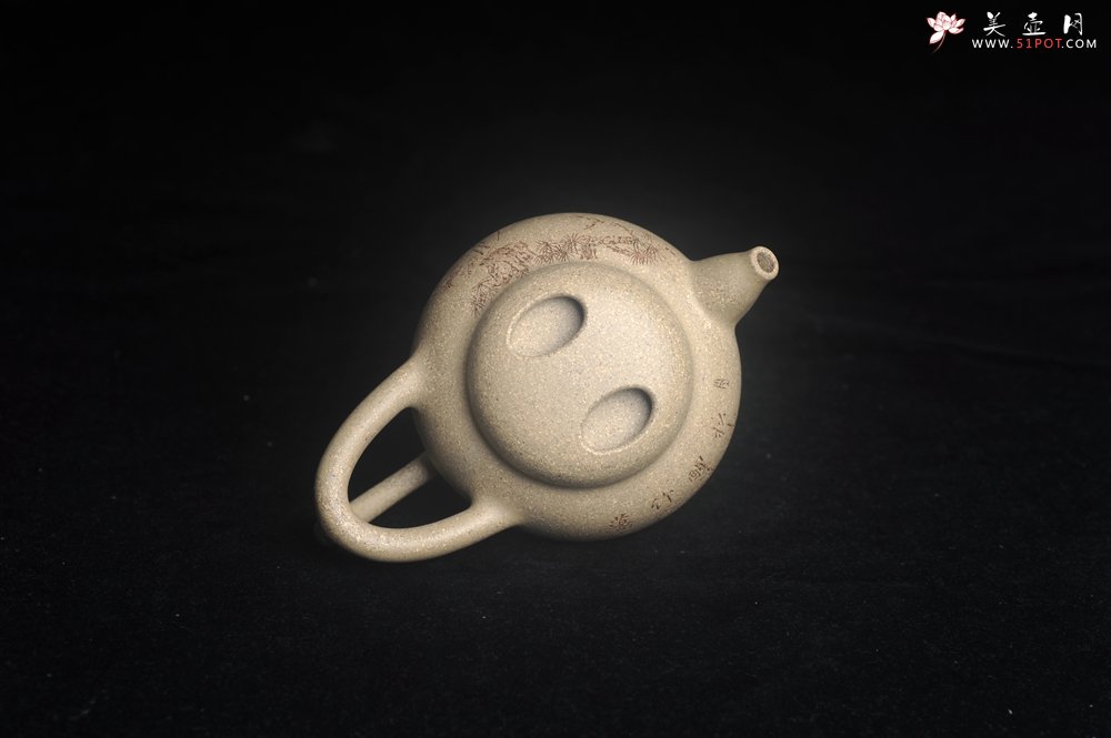 紫砂壶图片：实力派工艺师周斌 极品芝麻段泥 原创全手工牛韵壶 松涛烹雪醒诗梦 竹院浮烟荡俗尘 - 全手工紫砂壶网