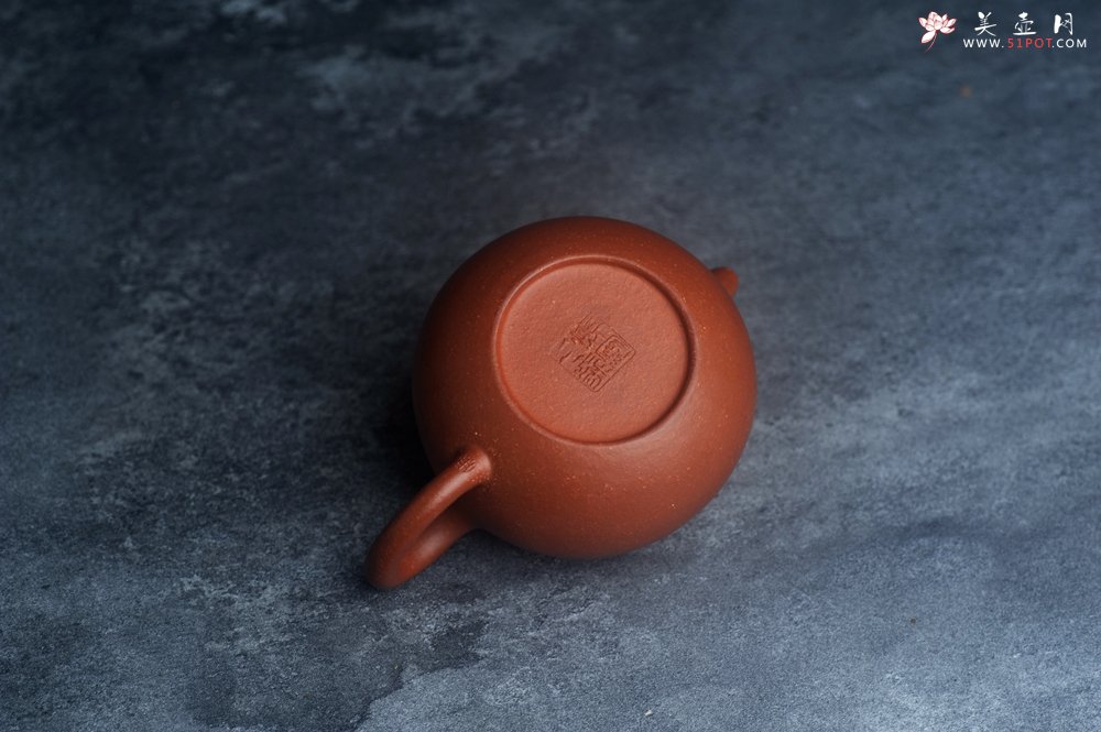 紫砂壶图片：油润降坡泥 超精致全手工仿古壶 气韵流畅 - 全手工紫砂壶网