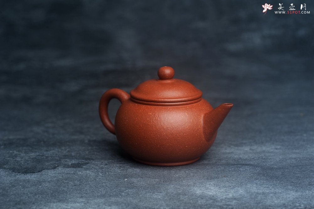 紫砂壶图片：美壶特惠 潜力股殷老师全手工特好降坡泥小水平壶 茶人醉爱 - 全手工紫砂壶网
