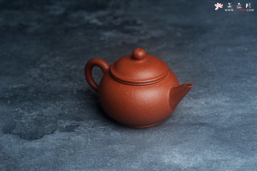 紫砂壶图片：美壶特惠 潜力股殷老师全手工特好降坡泥小水平壶 茶人醉爱 - 全手工紫砂壶网