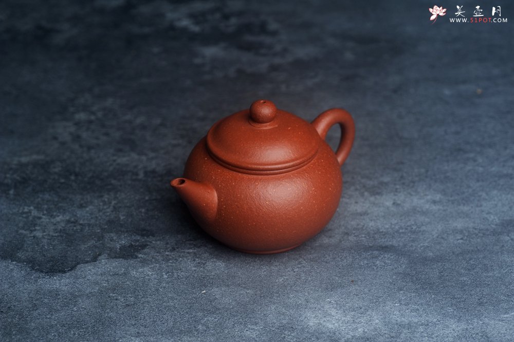 紫砂壶图片：美壶特惠 潜力股殷老师全手工特好降坡泥小水平壶 茶人醉爱 - 全手工紫砂壶网