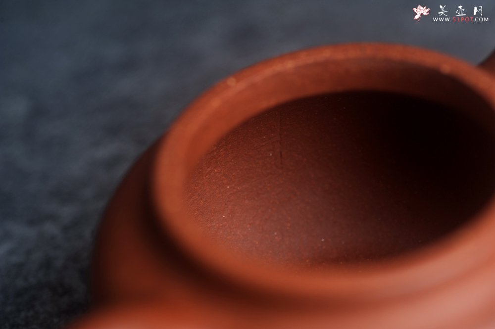 紫砂壶图片：油润降坡泥 超精致全手工仿古壶 气韵流畅 - 全手工紫砂壶网