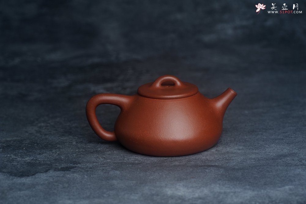 紫砂壶图片：王老师新品 庆十一特惠 全手工红降坡合瓢壶 特文气 - 全手工紫砂壶网