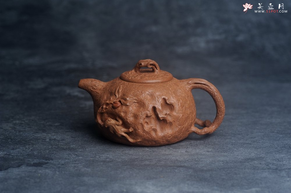 紫砂壶图片：潜力股董静老师精品全手金猴献寿供春壶 - 全手工紫砂壶网