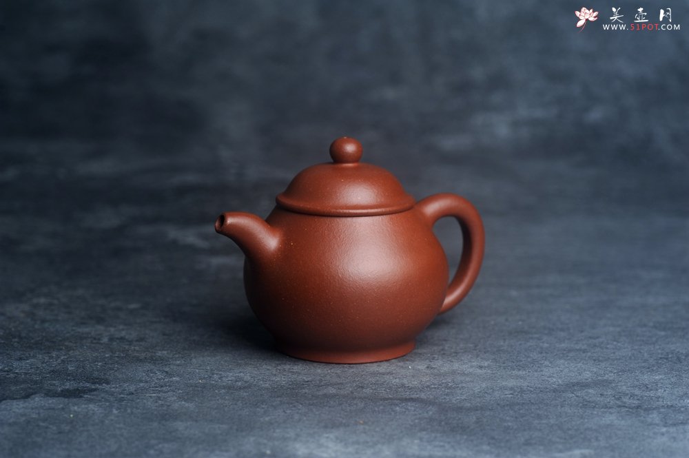 紫砂壶图片：美壶特惠 全手工优质红降坡泥刹凹成型单片拍打潘壶 - 全手工紫砂壶网