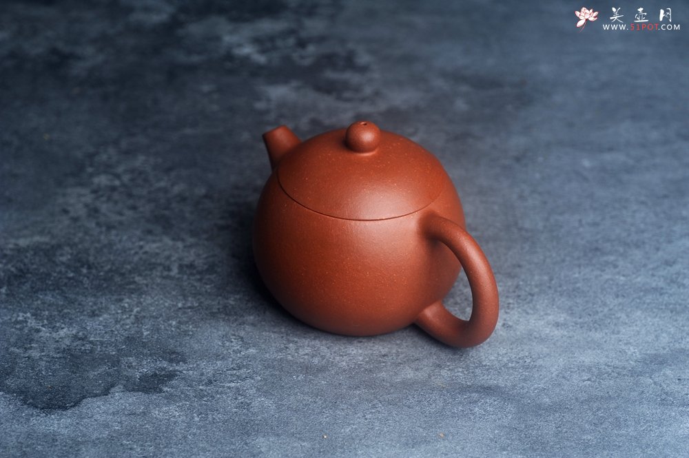 紫砂壶图片：美壶特惠 全手工优质红降坡泥西施壶 特文气 - 全手工紫砂壶网