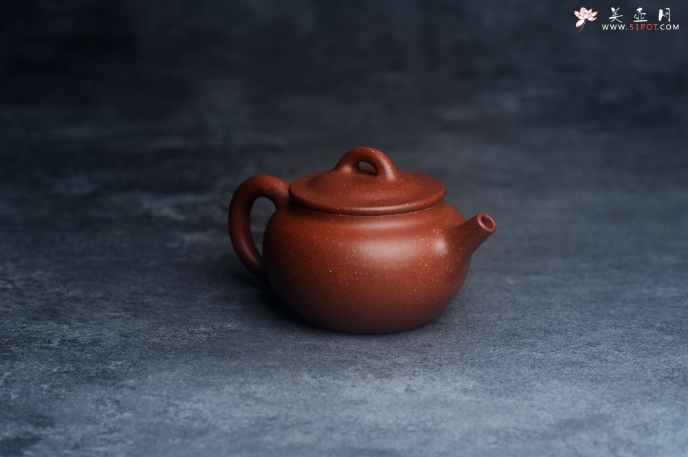 紫砂壶图片：王老师新品 美壶特惠 全手工红降坡小品玉帽水平壶 大口实用 特文气 - 全手工紫砂壶网