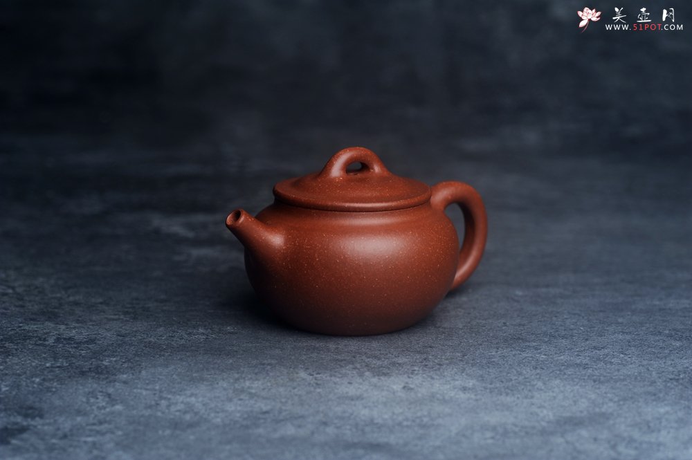 紫砂壶图片：王老师新品 美壶特惠 全手工红降坡小品玉帽水平壶 大口实用 特文气 - 全手工紫砂壶网
