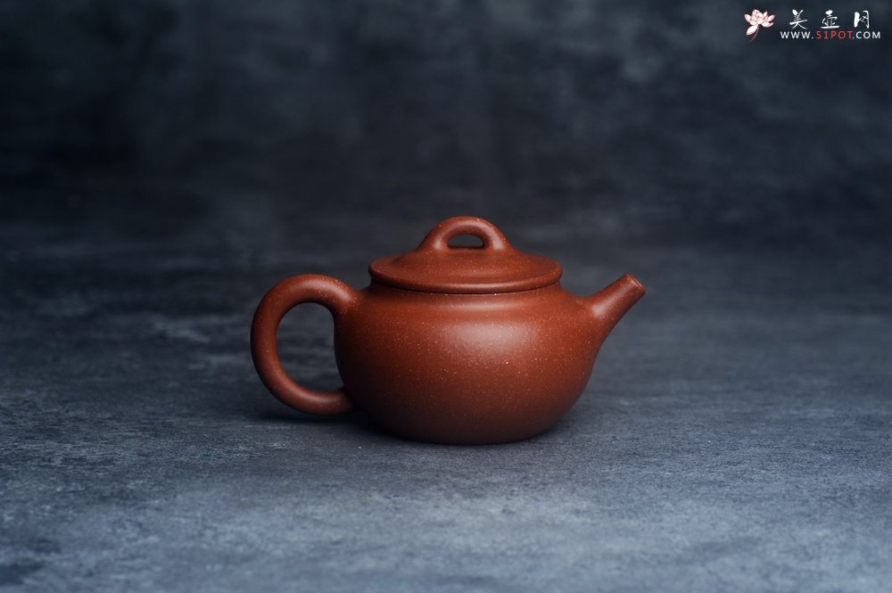 紫砂壶图片：王老师新品 美壶特惠 全手工红降坡小品玉帽水平壶 大口实用 特文气 - 全手工紫砂壶网