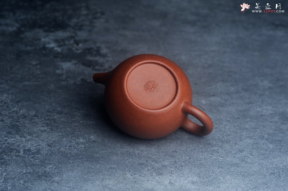 紫砂壶图片：王老师新品 美壶特惠 全手工红降坡小品玉帽水平壶 大口实用 特文气 - 全手工紫砂壶网