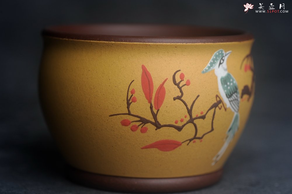 紫砂壶图片：美美杯特惠 精致花鸟紫砂杯 紫泥粉黄金段泥主人杯 茶杯 特文气 - 全手工紫砂壶网