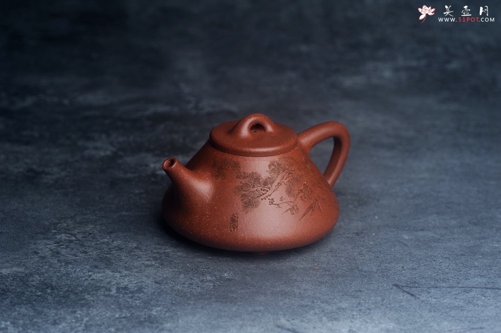 紫砂壶图片：潜力股周小培全手工降坡泥子冶石瓢 范小君徒杨志超装饰岁寒三友 特文气 - 全手工紫砂壶网