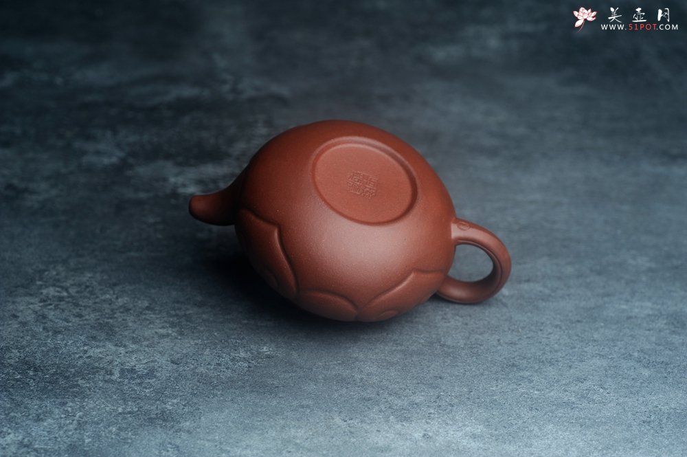 紫砂壶图片：美壶特惠 精致底槽青仿古如意壶 茶人醉爱 - 全手工紫砂壶网