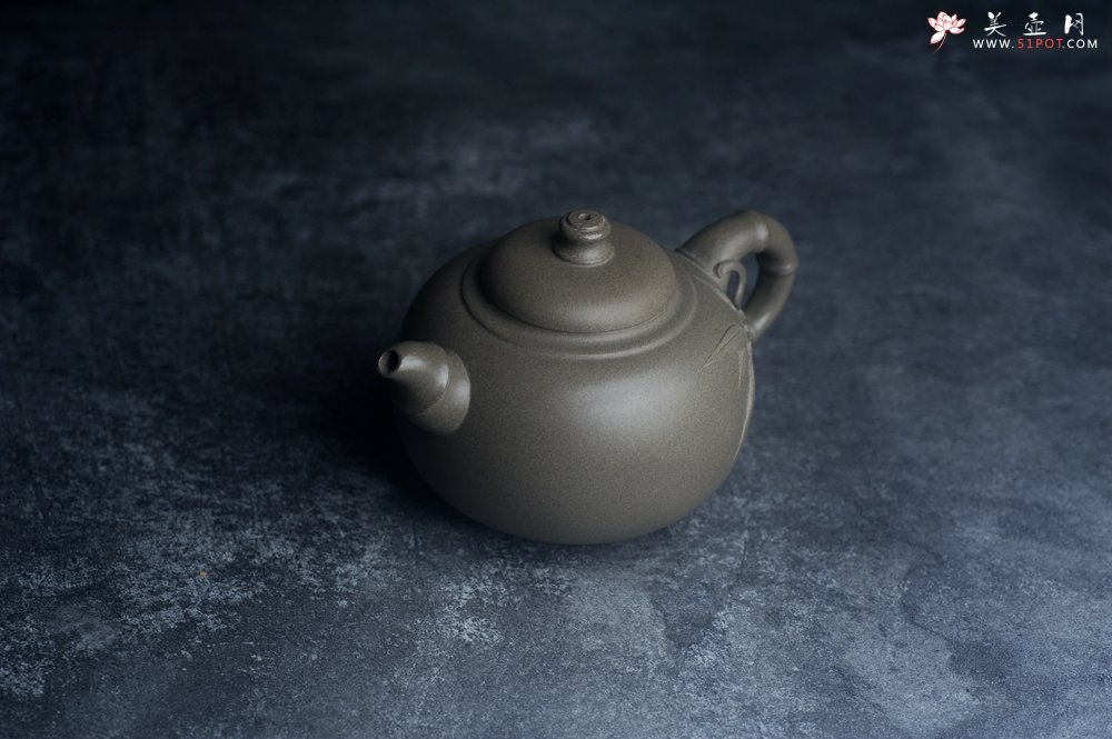 紫砂壶图片：美壶特惠 精品老青段泥福竹紫砂壶 茶人醉爱 - 全手工紫砂壶网