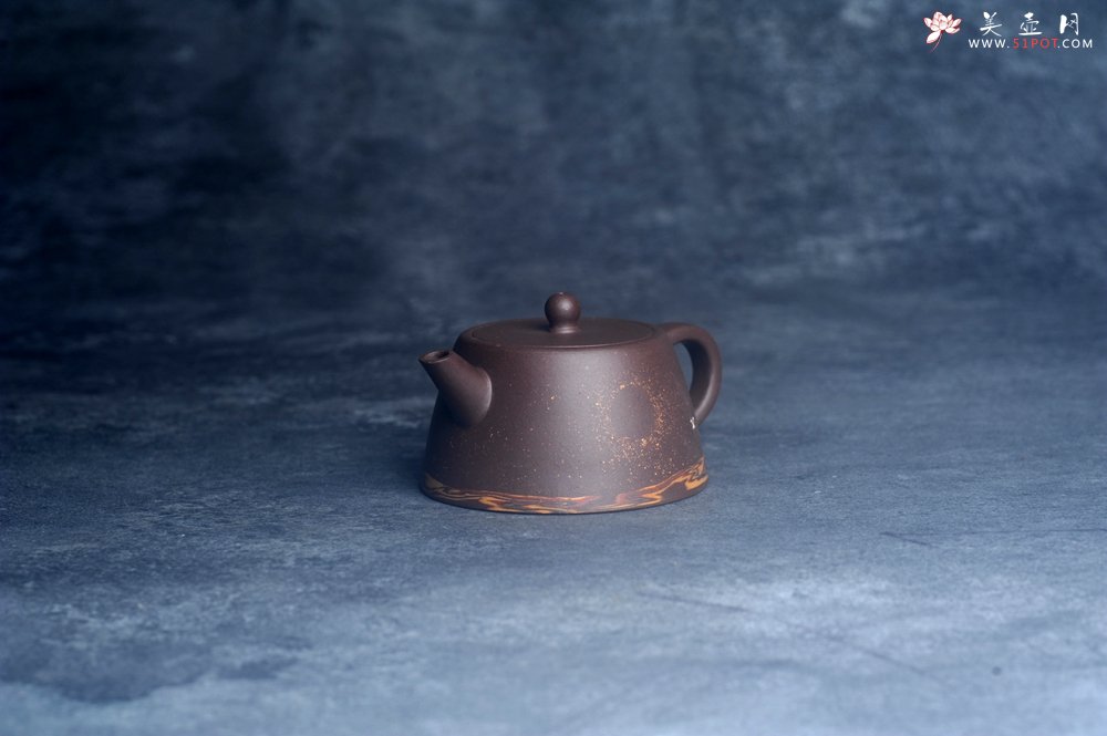 紫砂壶图片：美壶特惠 特好紫泥绞泥柱础壶 茶人醉爱 - 全手工紫砂壶网