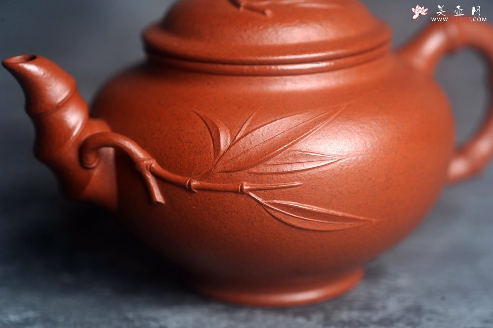 紫砂壶图片：美壶特惠 特好老朱泥竹报春壶 茶人醉爱 - 全手工紫砂壶网