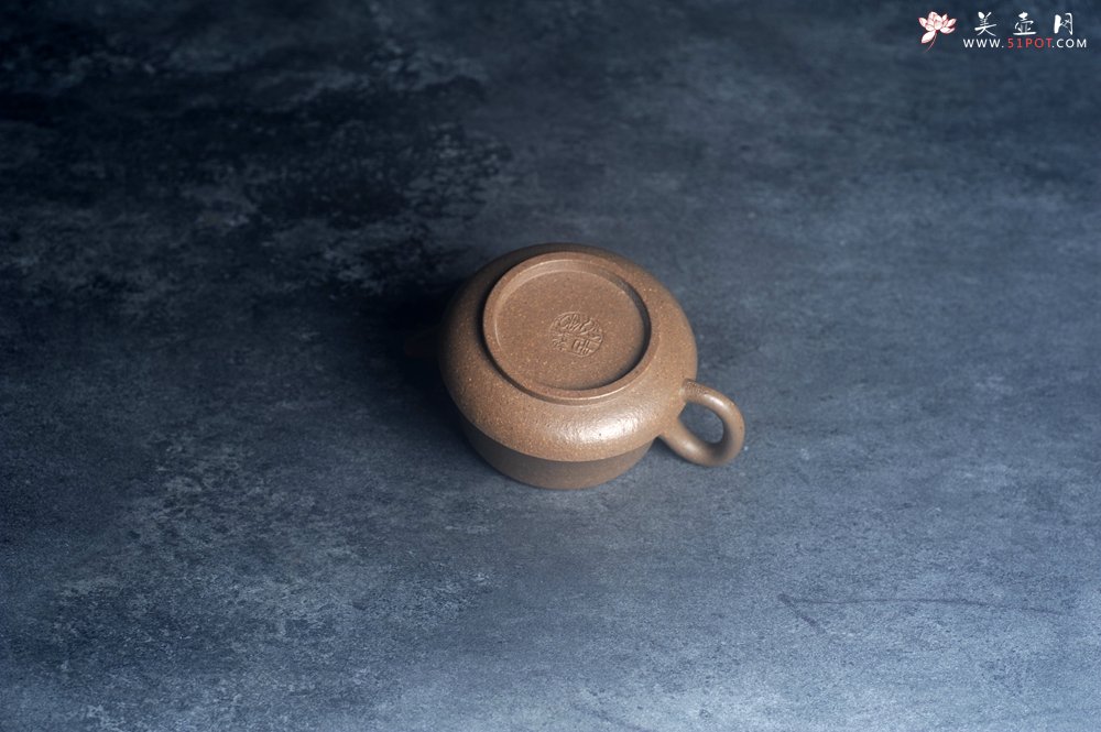 紫砂壶图片：美壶特惠 特好老青段泥柱础壶 茶人醉爱 - 全手工紫砂壶网