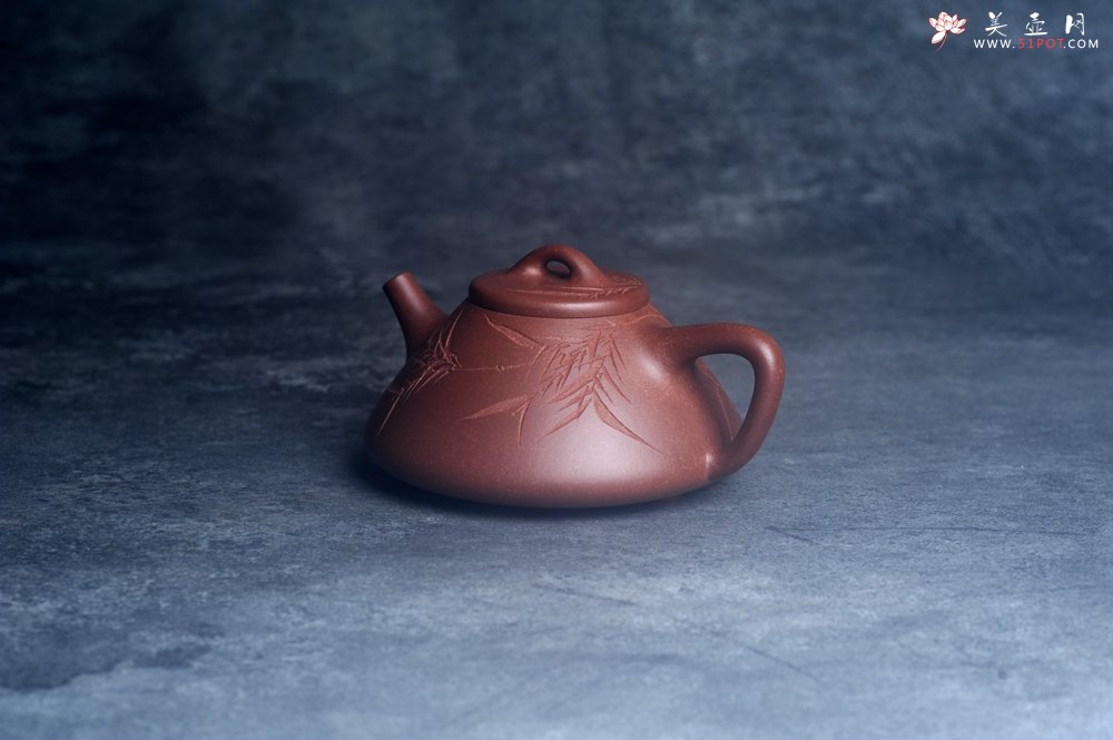 紫砂壶图片：美壶特惠 特好老紫泥子冶石瓢 范小君徒装饰君子竹  寒夜客来茶当酒 竹炉汤沸火初红 - 全手工紫砂壶网