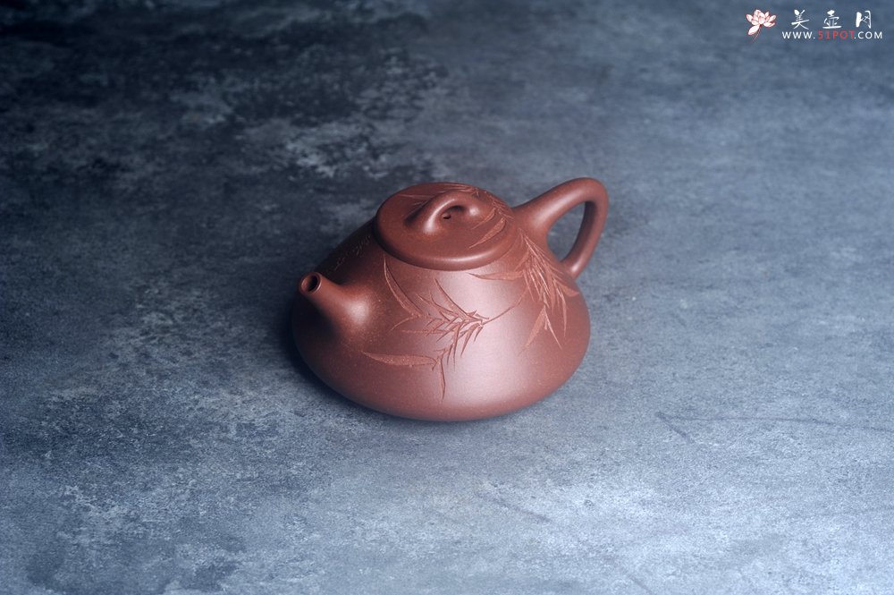 紫砂壶图片：美壶特惠 特好老紫泥子冶石瓢 范小君徒装饰君子竹  寒夜客来茶当酒 竹炉汤沸火初红 - 全手工紫砂壶网