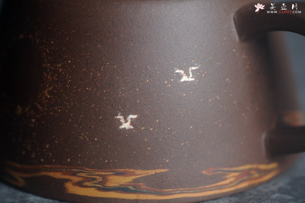 紫砂壶图片：美壶特惠 特好紫泥绞泥柱础壶 茶人醉爱 - 全手工紫砂壶网