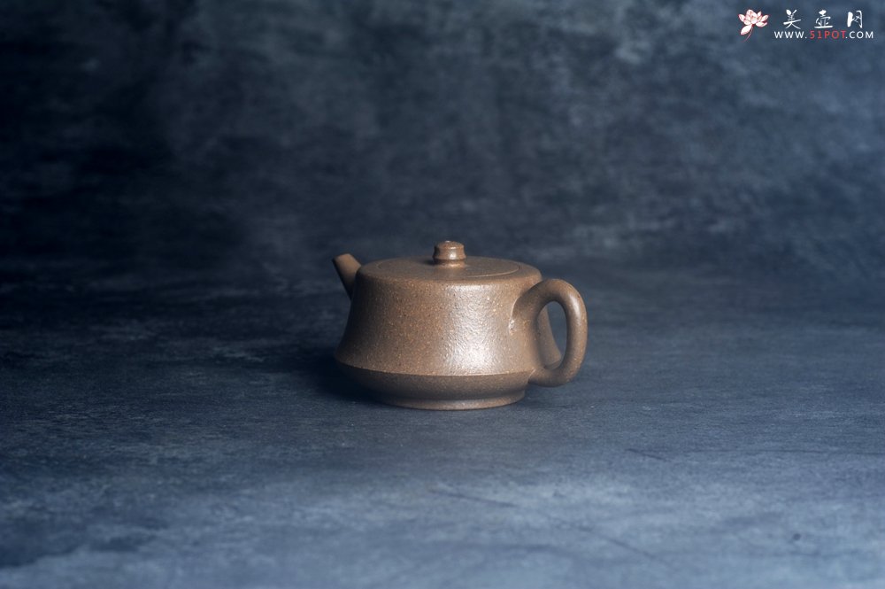 紫砂壶图片：美壶特惠 特好老青段泥柱础壶 茶人醉爱 - 全手工紫砂壶网