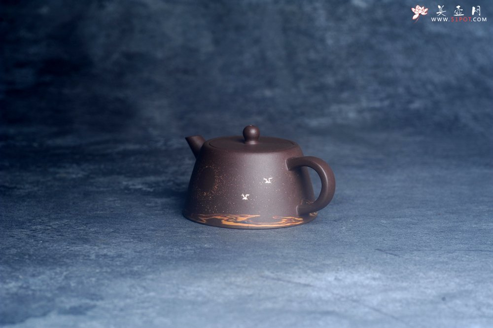 紫砂壶图片：美壶特惠 特好紫泥绞泥柱础壶 茶人醉爱 - 全手工紫砂壶网