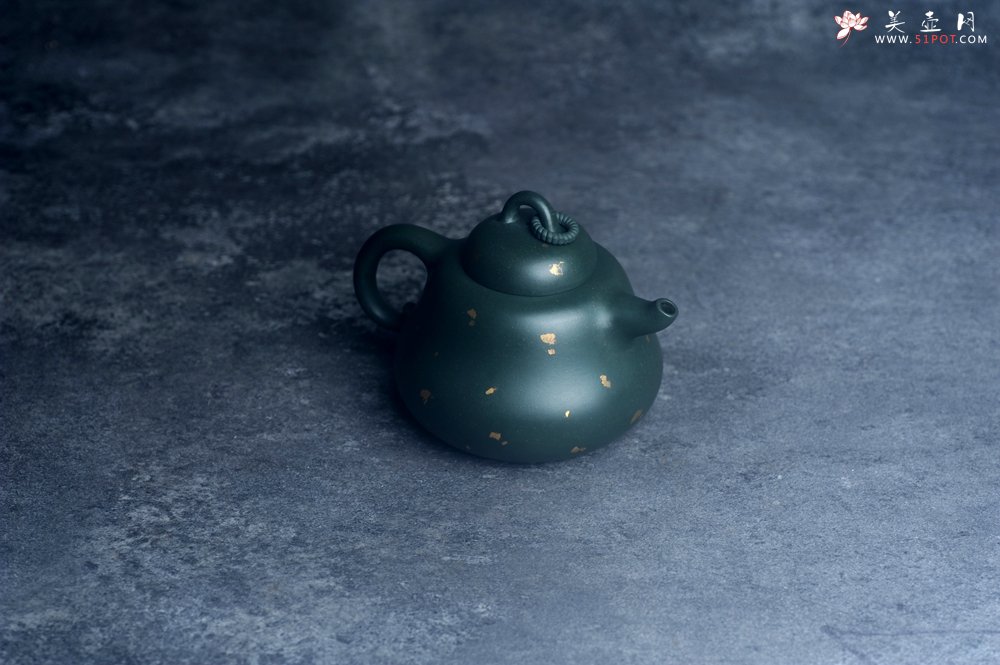 紫砂壶图片：美壶特惠 特好墨绿泥福禄葫芦壶 茶人醉爱 - 全手工紫砂壶网