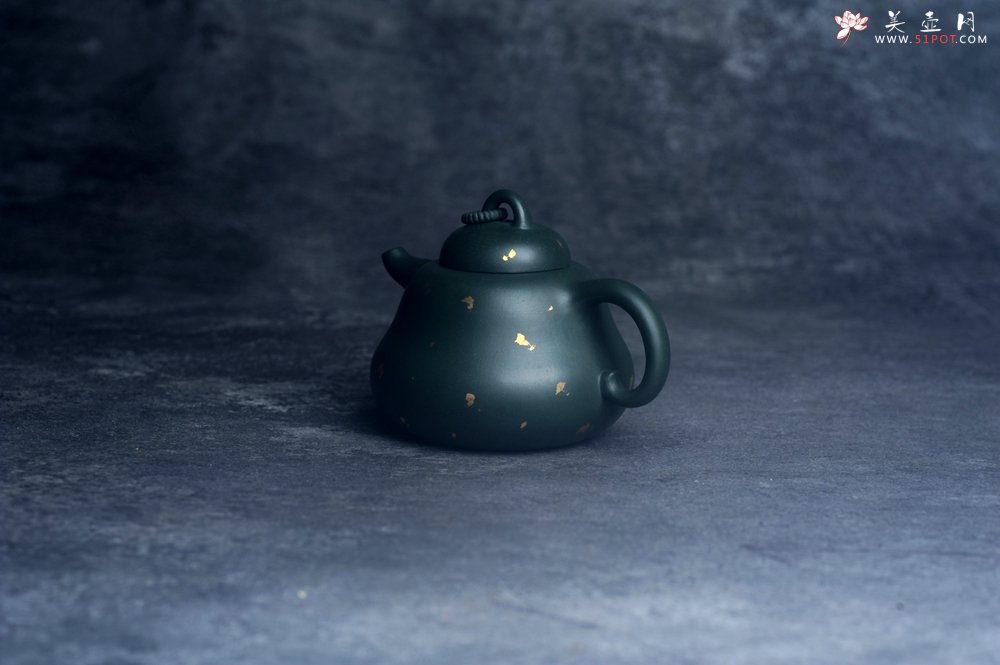 紫砂壶图片：美壶特惠 特好墨绿泥福禄葫芦壶 茶人醉爱 - 全手工紫砂壶网