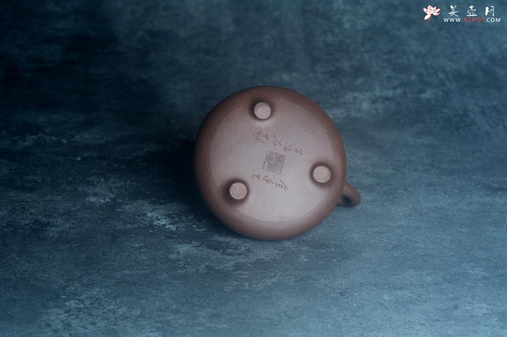 紫砂壶图片：美壶特惠 特好老紫泥子冶石瓢 刻竹特文气 - 全手工紫砂壶网