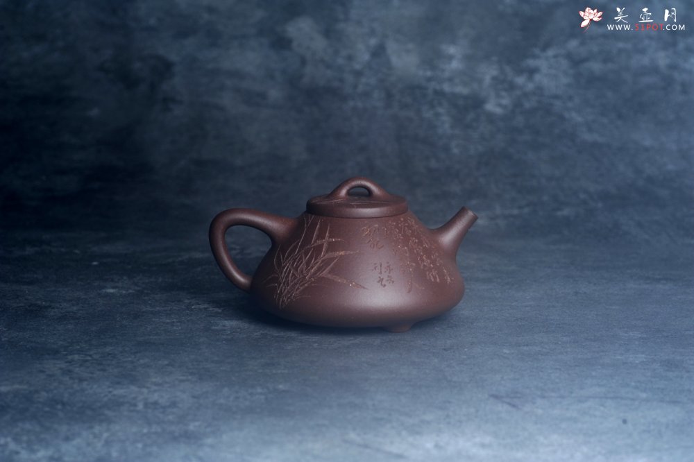 紫砂壶图片：美壶特惠 特好老紫泥子冶石瓢 刻竹特文气 - 全手工紫砂壶网
