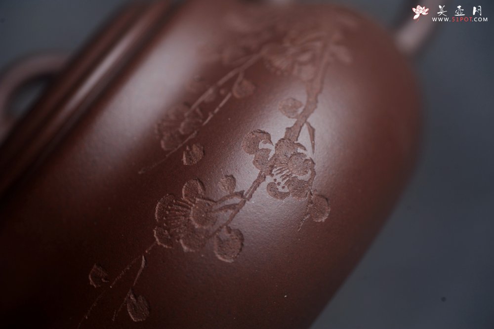 紫砂壶图片：美壶特惠 特好老紫泥墨梅壶 茶人醉爱 - 全手工紫砂壶网