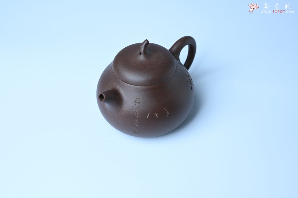 紫砂壶图片：毛国强入室弟子黄云初 特好老紫泥涤心茄段 名家何水法书法 刘世涛伯陶刻 - 全手工紫砂壶网