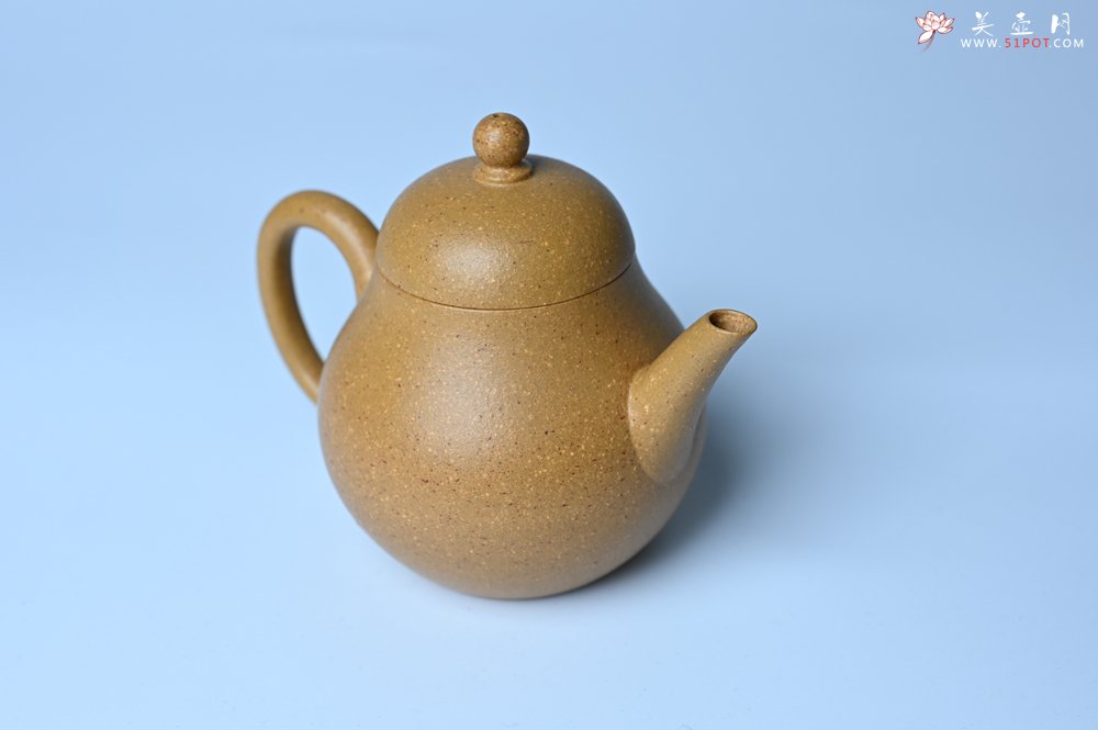 紫砂壶图片：美壶特惠 特好黄金段泥梨形壶 - 全手工紫砂壶网