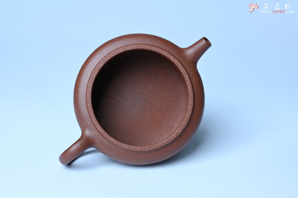 紫砂壶图片：美壶特惠 优质红降坡泥大口玉扁壶 茶人醉爱 - 全手工紫砂壶网