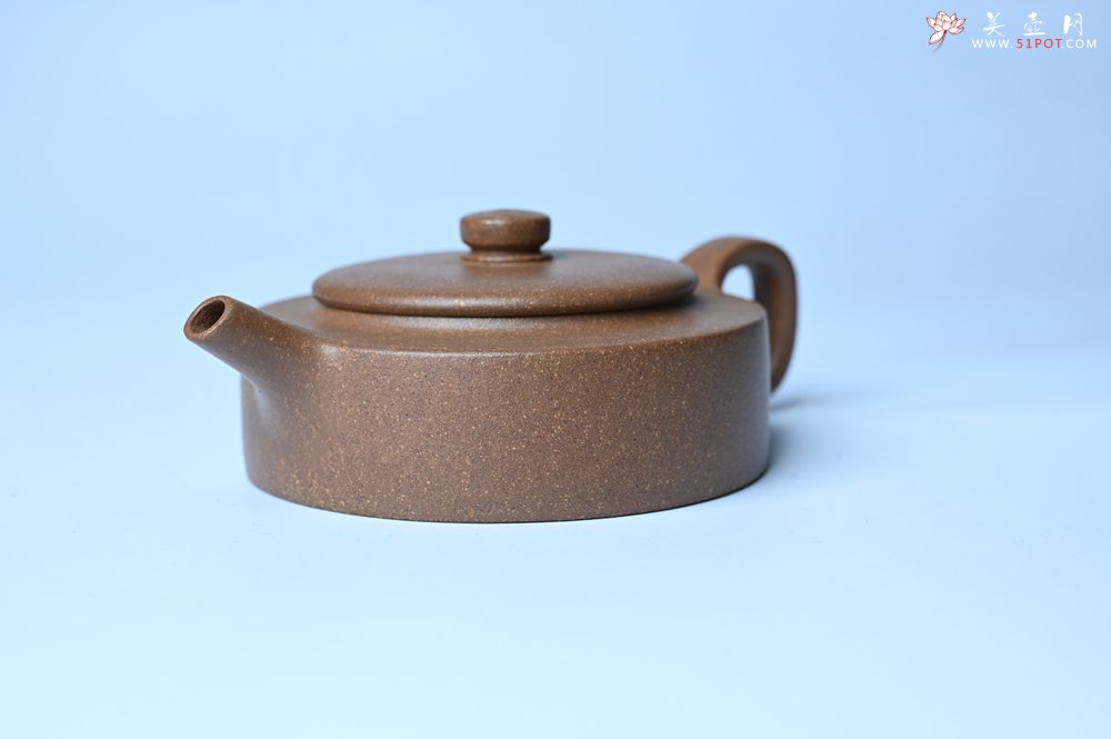 紫砂壶图片：美壶特惠  精工老段周盘壶 小壶难做 易泡养 杀茶利器 - 全手工紫砂壶网