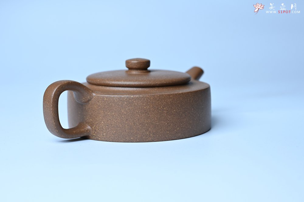 紫砂壶图片：美壶特惠  精工老段周盘壶 小壶难做 易泡养 杀茶利器 - 全手工紫砂壶网