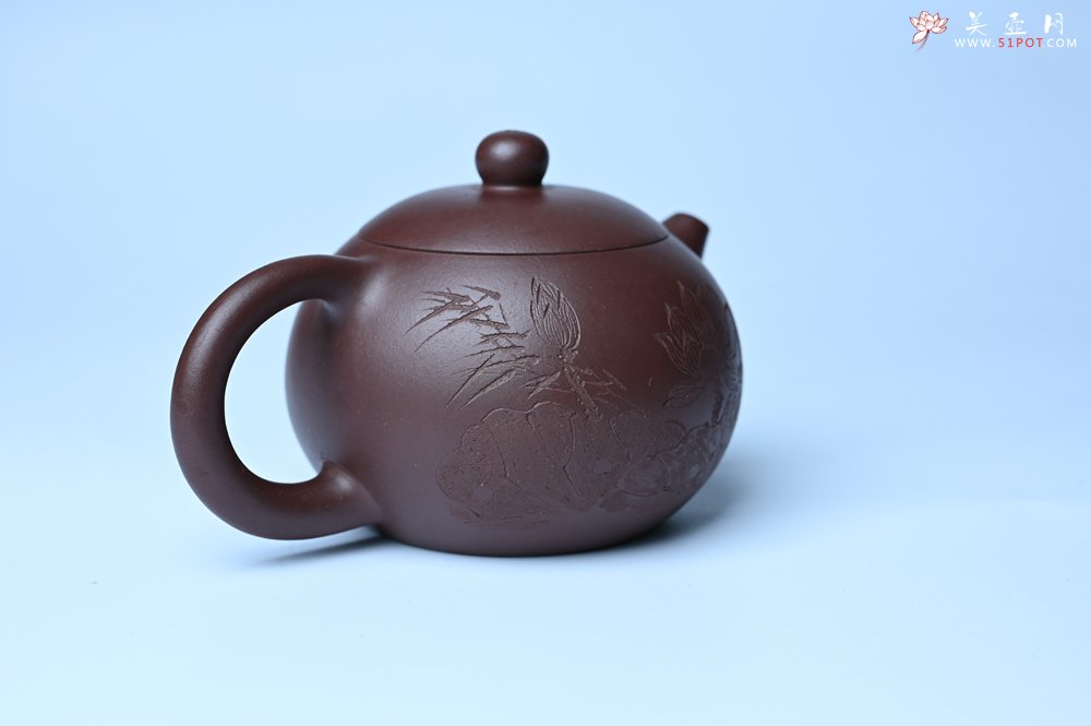 紫砂壶图片：油润底曹青 全手工西施茶壶 玉洁冰清 接天莲叶无穷碧 映日荷花别样红 - 全手工紫砂壶网