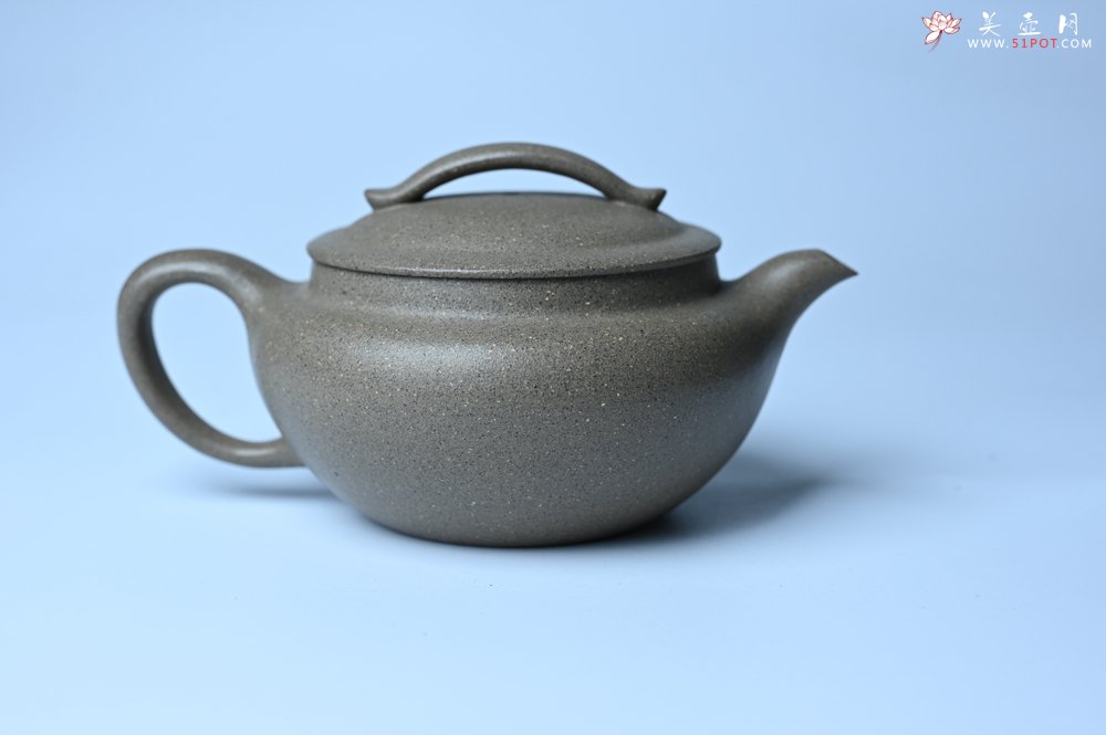 紫砂壶图片：美壶特惠 特好芝麻绿泥云帆紫砂壶 茶人醉爱 - 全手工紫砂壶网