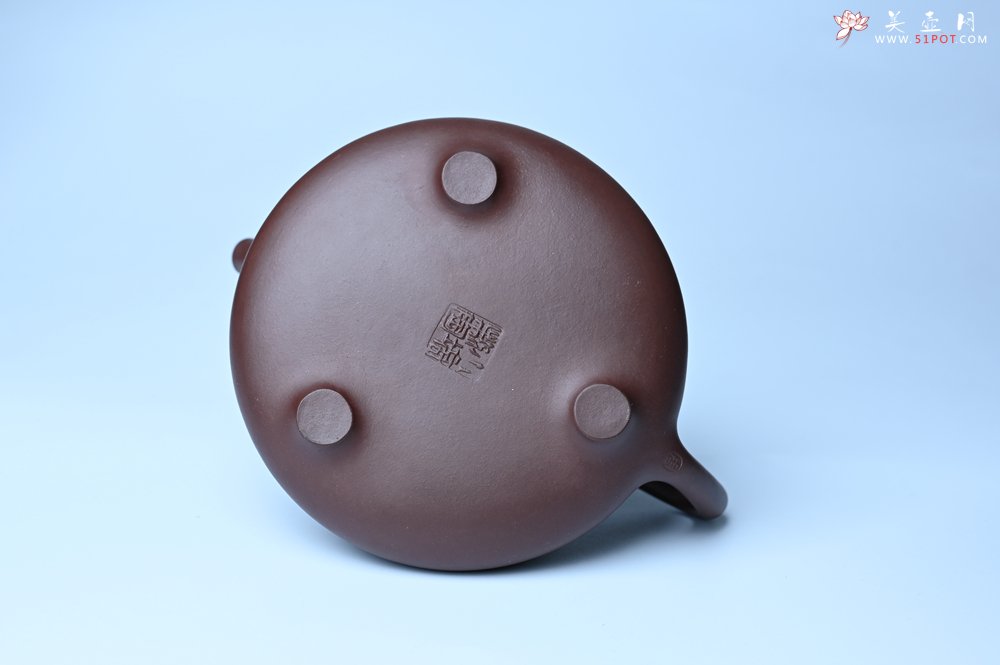 紫砂壶图片：潜力股周小培 特好全手工底槽清子冶石瓢 助工装饰品茶玩壶图 特文气 - 全手工紫砂壶网