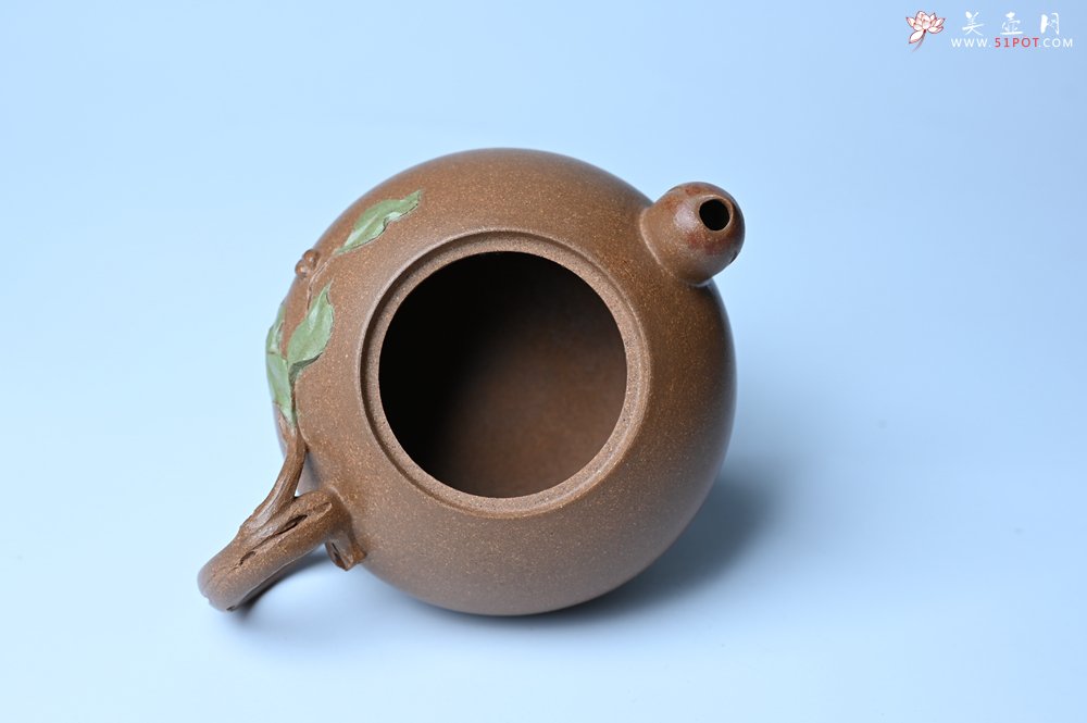 紫砂壶图片：美壶特惠 潜力股董静老师精品老段泥双色寿桃壶 茶人醉爱 - 全手工紫砂壶网