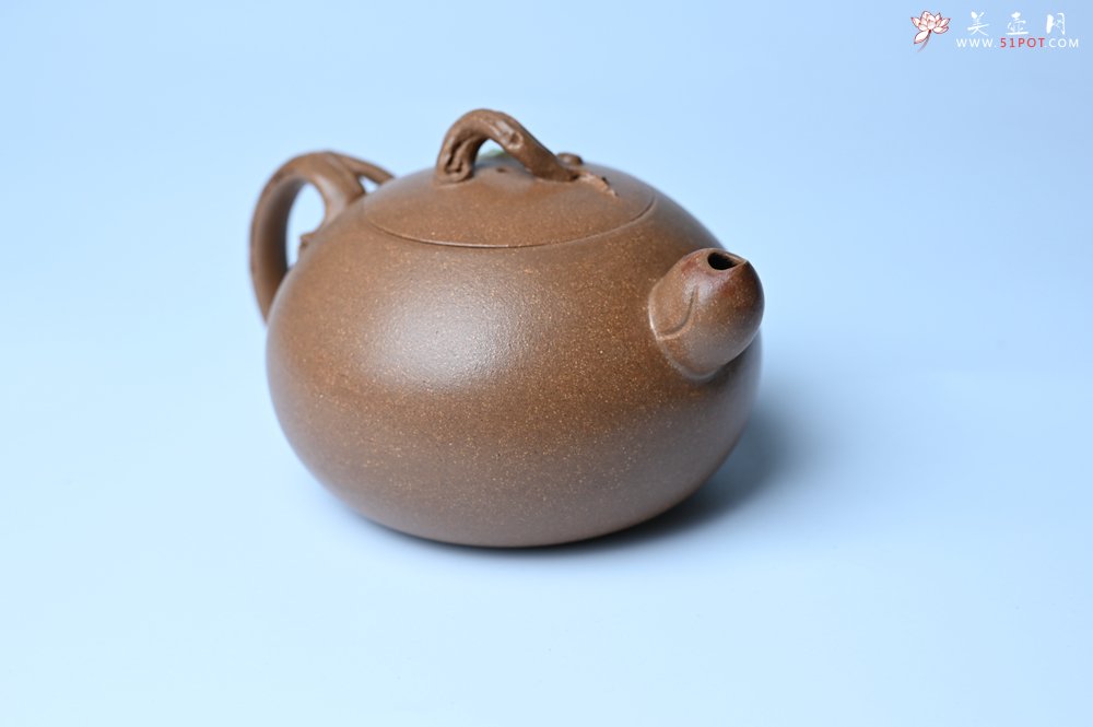 紫砂壶图片：美壶特惠 潜力股董静老师精品老段泥双色寿桃壶 茶人醉爱 - 全手工紫砂壶网