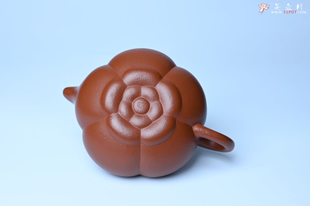 紫砂壶图片：美壶特惠 精品大红袍朱泥上合桃 茶人醉爱 - 全手工紫砂壶网